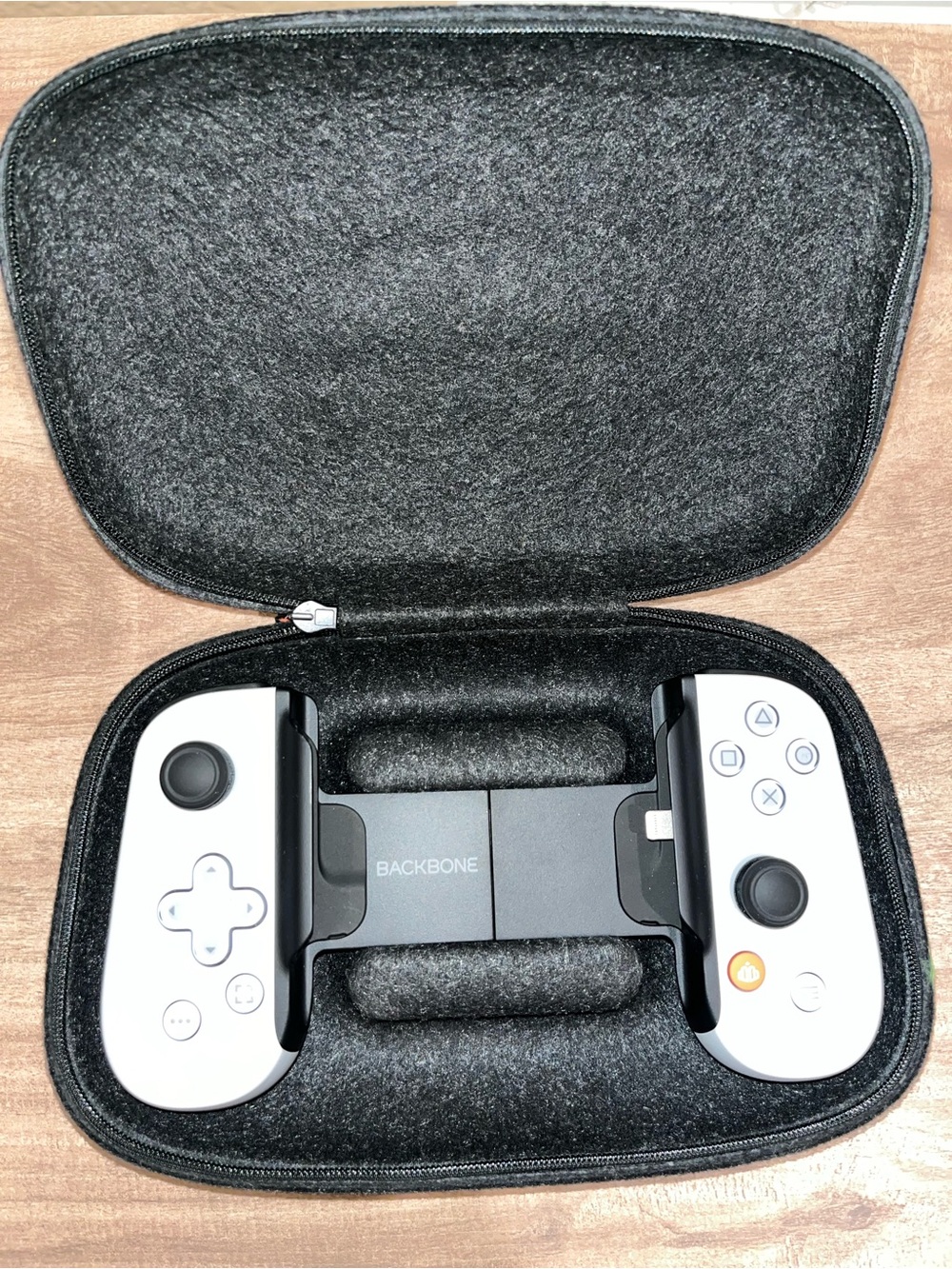 Gaming Controller - White Mobile Backbone for iPhone